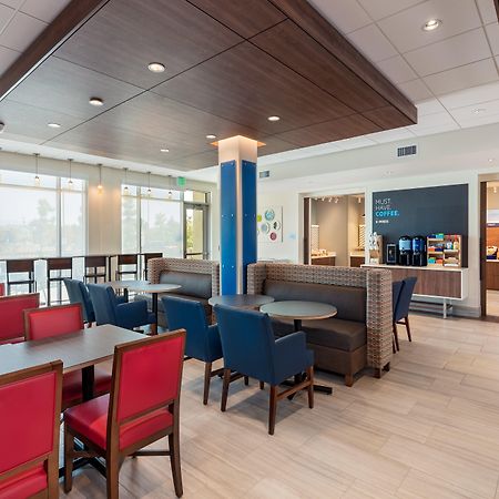 Holiday Inn Express & Suites - Moreno Valley - Riverside By Ihg Bagian luar foto
