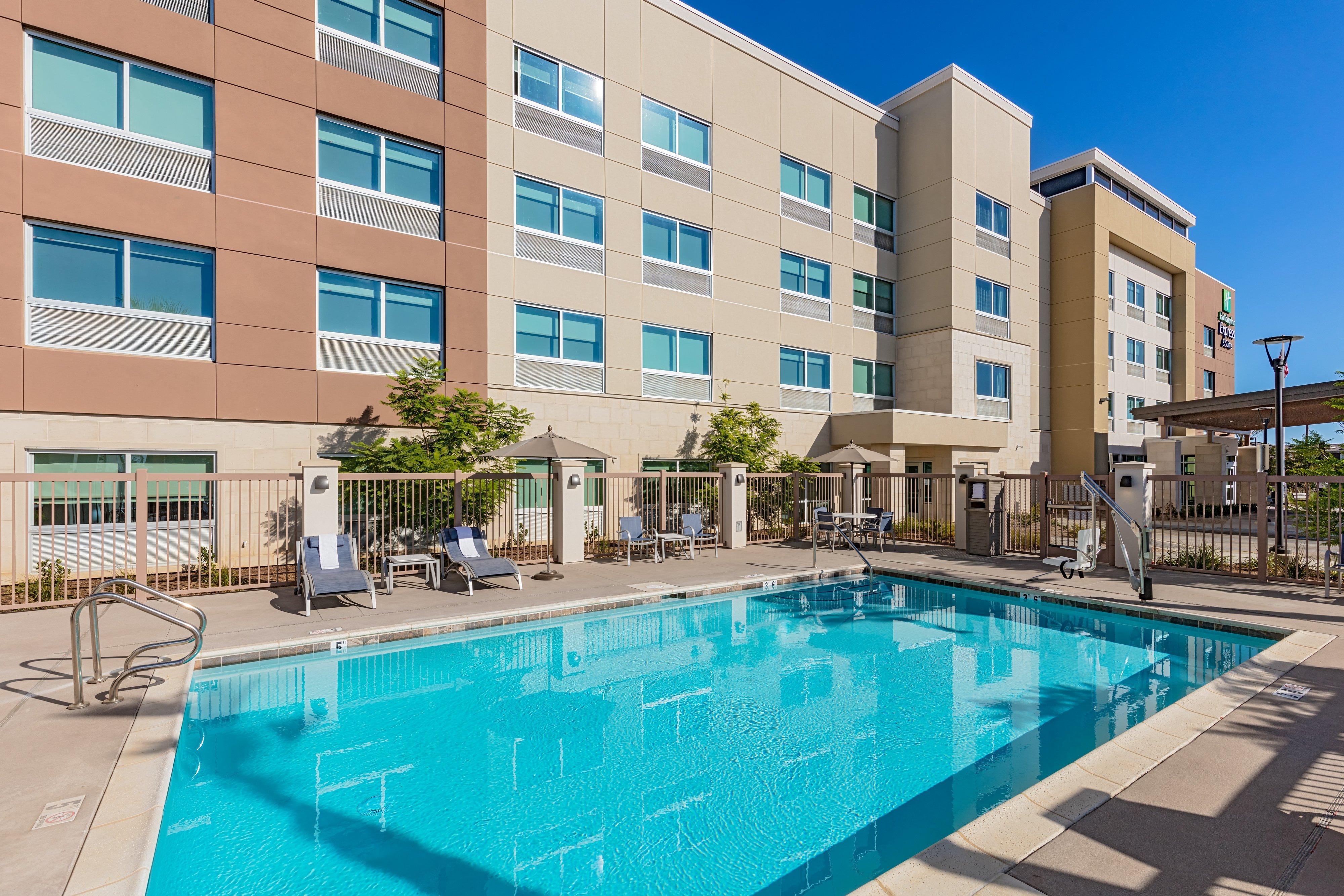 Holiday Inn Express & Suites - Moreno Valley - Riverside By Ihg Bagian luar foto